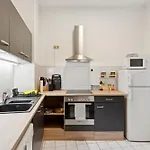 Apartment Larooms Ku11 - Zentrales & Charmantes Altbauapartment - All Inclusiv! In Halle Saale Halle (Saale)