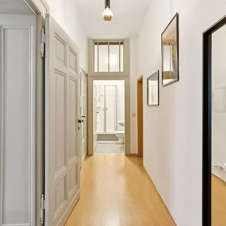 Larooms Halle - Ku11 - 2 Schlafzimmer - 4 Betten - Waschmaschine & Trockner * Halle (Saale)